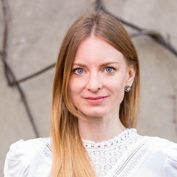 Photo of Stefanie Fehr